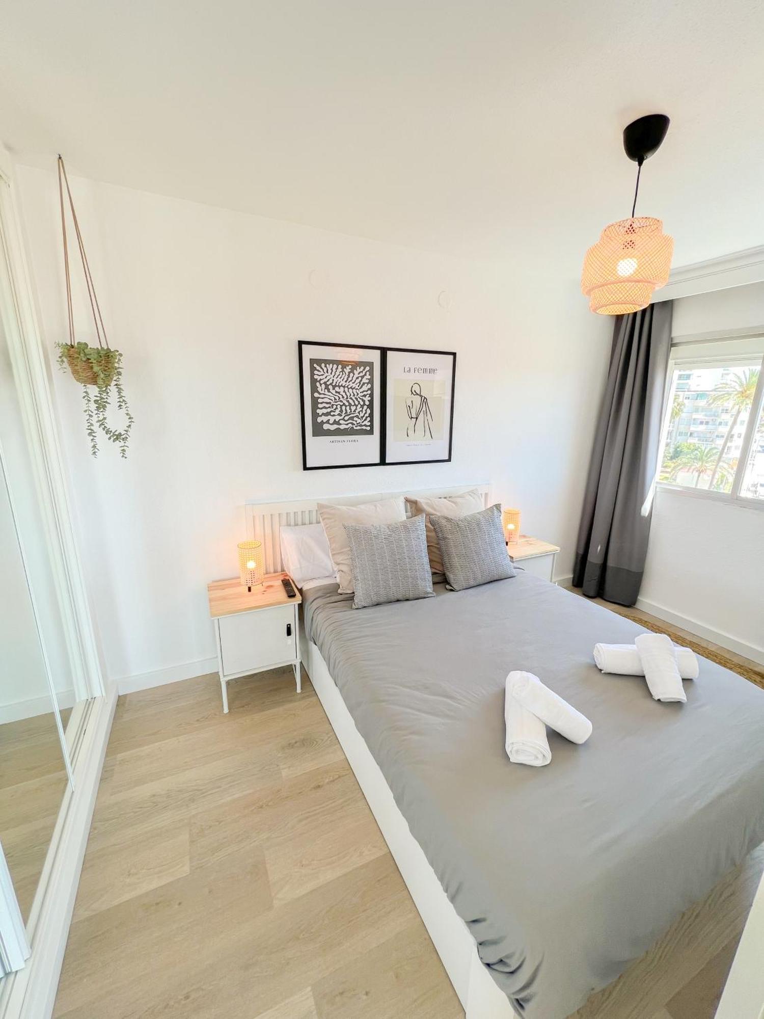 Palm Beach Aparment Sea Views Торемолинос Екстериор снимка