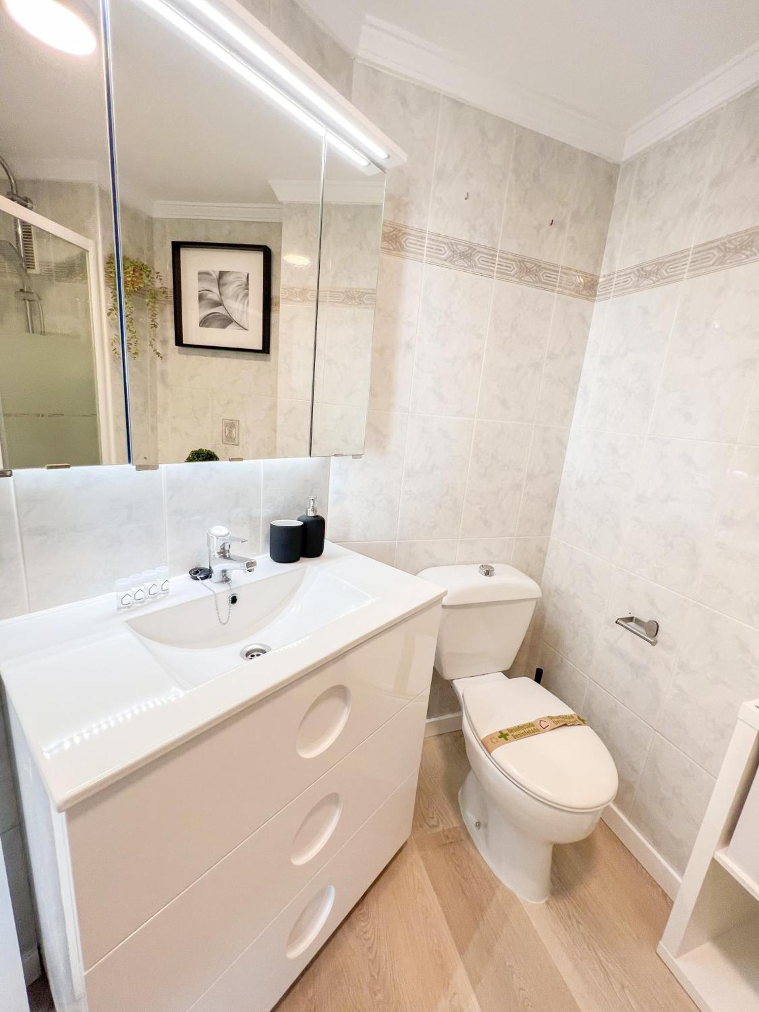Palm Beach Aparment Sea Views Торемолинос Екстериор снимка