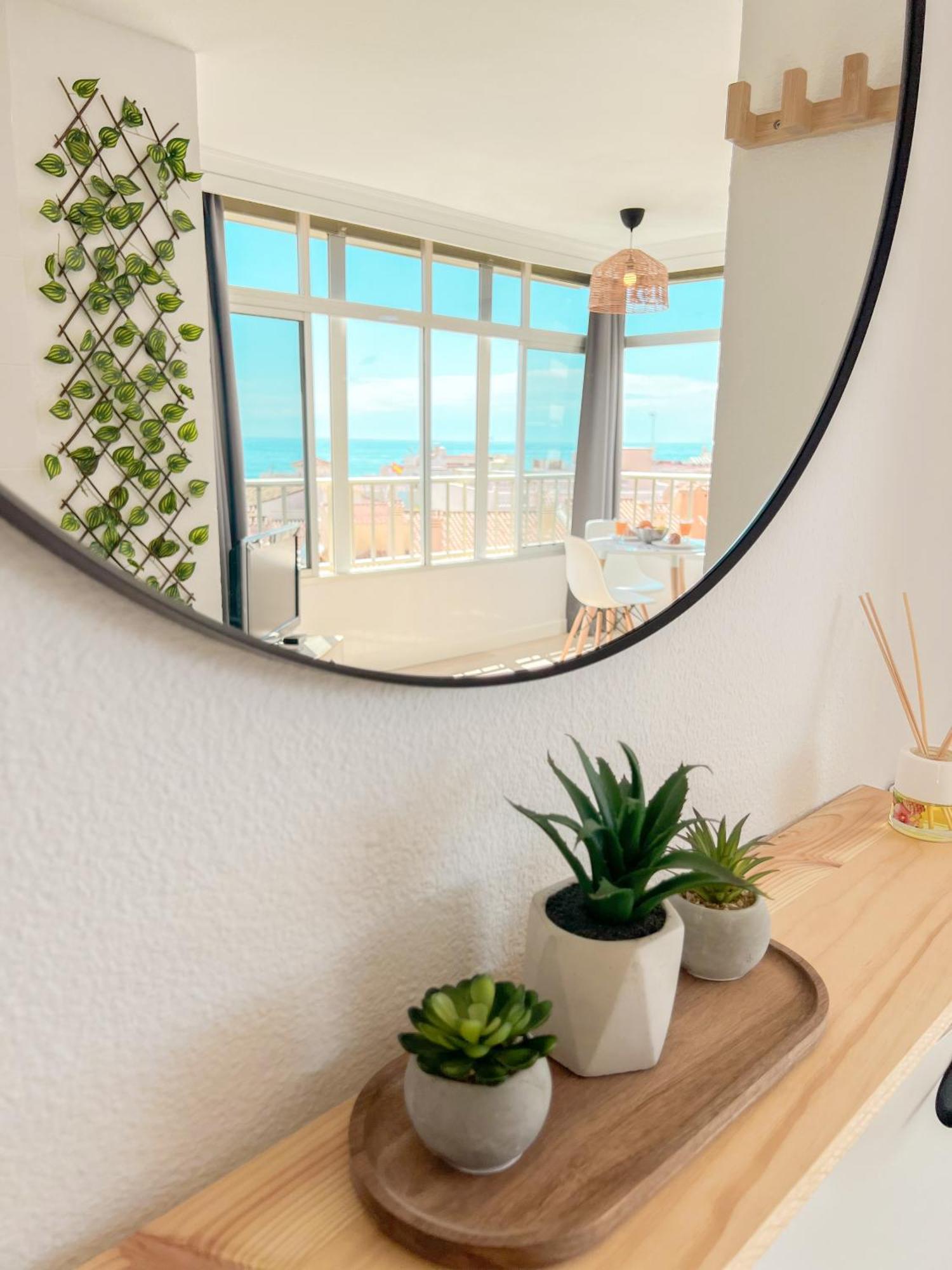 Palm Beach Aparment Sea Views Торемолинос Екстериор снимка