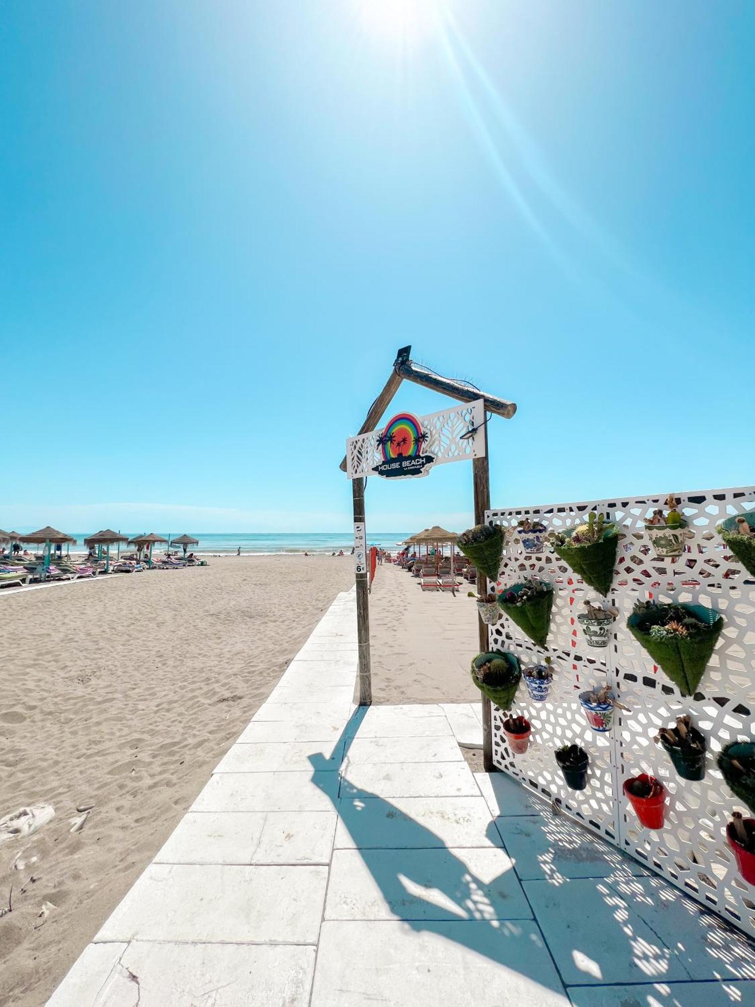 Palm Beach Aparment Sea Views Торемолинос Екстериор снимка